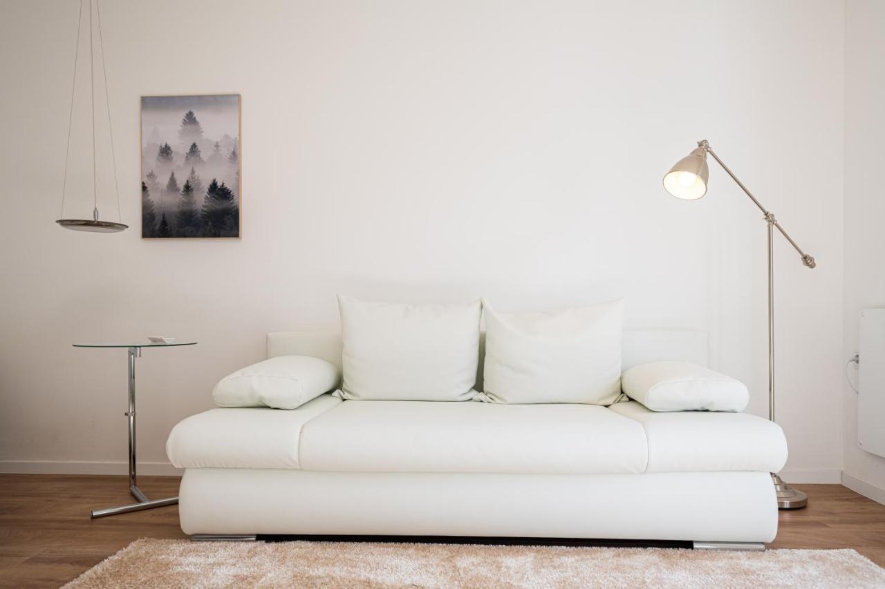 Sonnige Ferienwohnung In Neckarsulm Mit Massageliege & Wlan & Parken エクステリア 写真