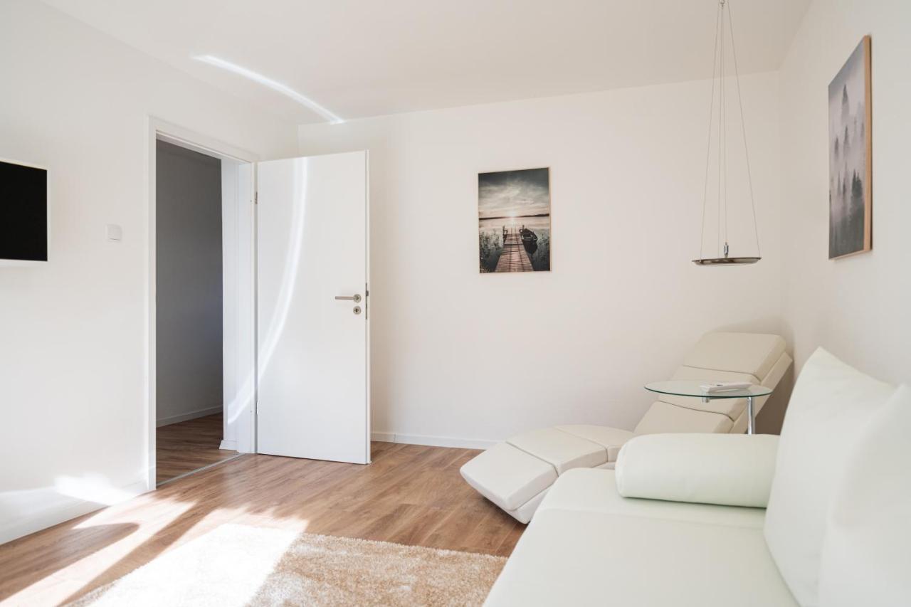 Sonnige Ferienwohnung In Neckarsulm Mit Massageliege & Wlan & Parken エクステリア 写真