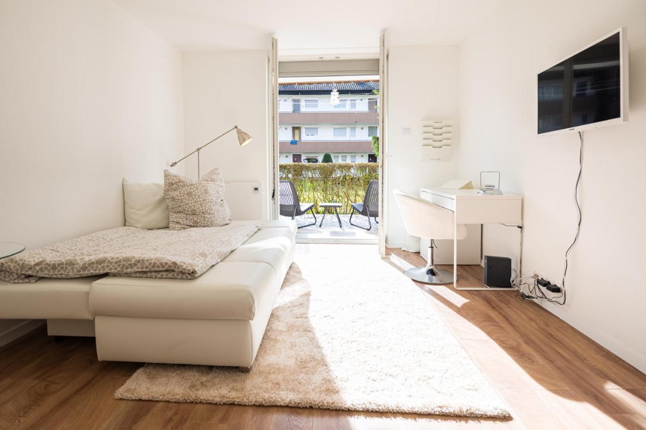 Sonnige Ferienwohnung In Neckarsulm Mit Massageliege & Wlan & Parken エクステリア 写真