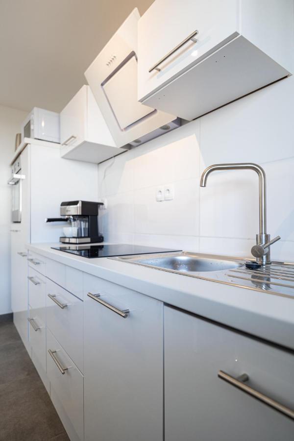 Sonnige Ferienwohnung In Neckarsulm Mit Massageliege & Wlan & Parken エクステリア 写真
